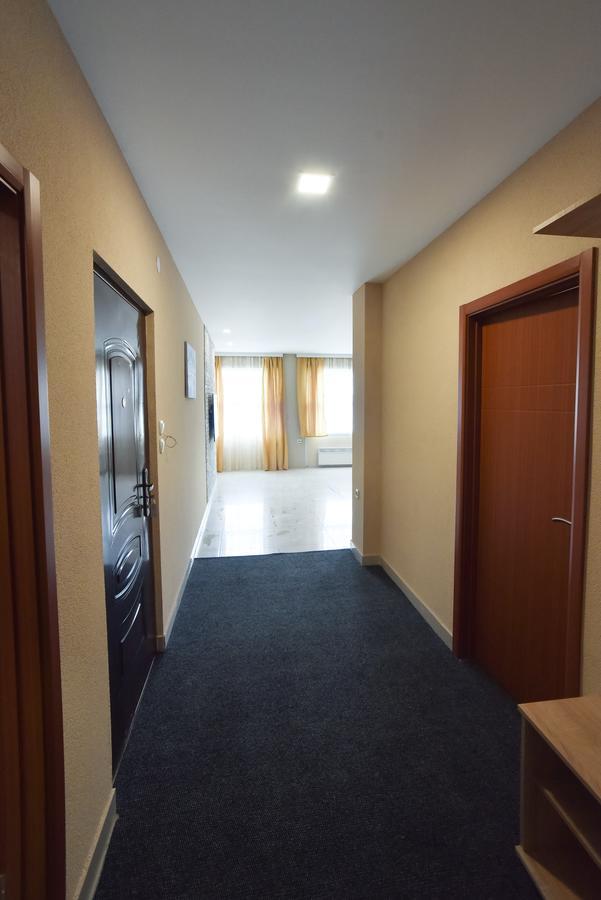 City Center Apartments Πίροτ Εξωτερικό φωτογραφία