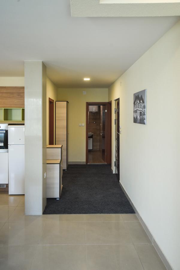 City Center Apartments Πίροτ Εξωτερικό φωτογραφία
