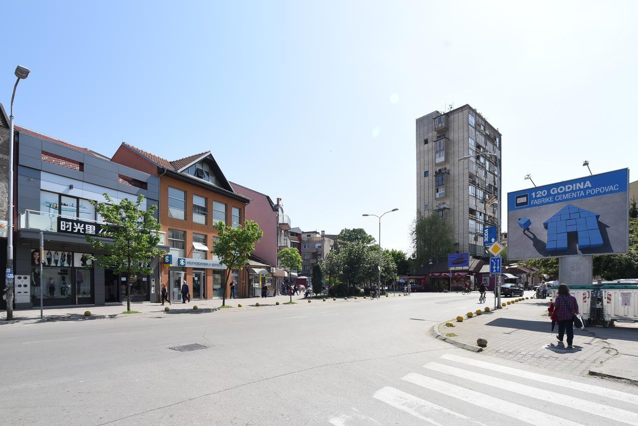 City Center Apartments Πίροτ Εξωτερικό φωτογραφία
